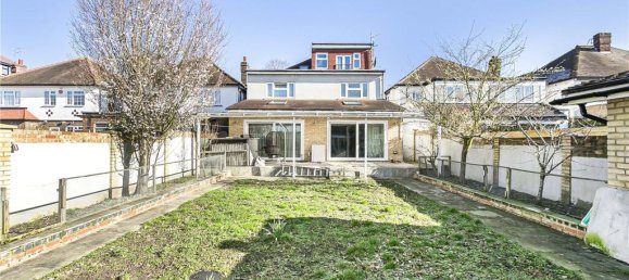 6 bedrooms House in London, United Kingdom No. 6595 24