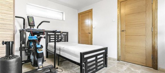 6 bedrooms House in London, United Kingdom No. 6595 23