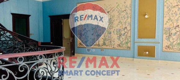 7 bedrooms Villa in Abu Dhabi, UAE No. 21575 21