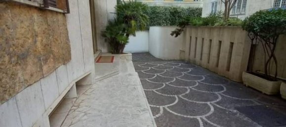 6 rooms Apartment in Rome, Italy No. 107292 30