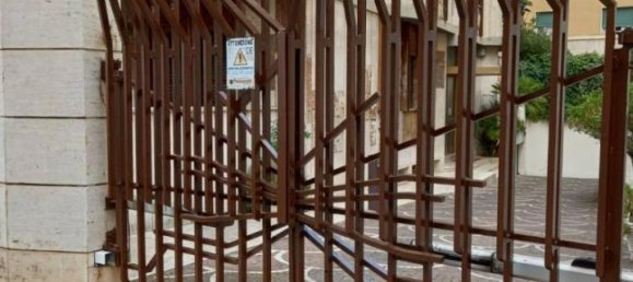 6 rooms Apartment in Rome, Italy No. 107292 33