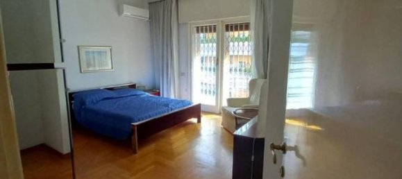 6 rooms Apartment in Rome, Italy No. 107292 10