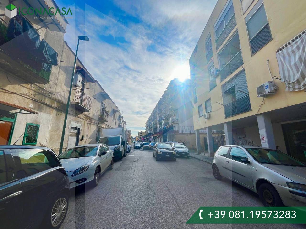  Commercial property in Naples, Italy No. 21934