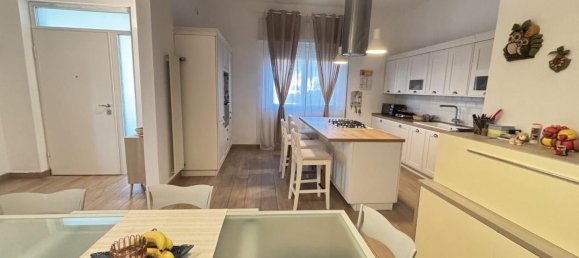 4 rooms House in Cascina, Italy No. 218896 12