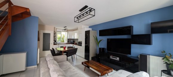 Casa de 2 dormitorios en Le Plessis-Bouchard, France No. 324358 3