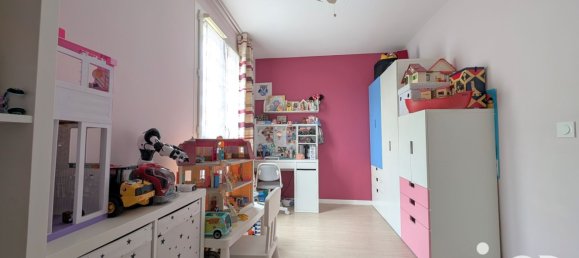 Casa de 2 dormitorios en Le Plessis-Bouchard, France No. 324358 8