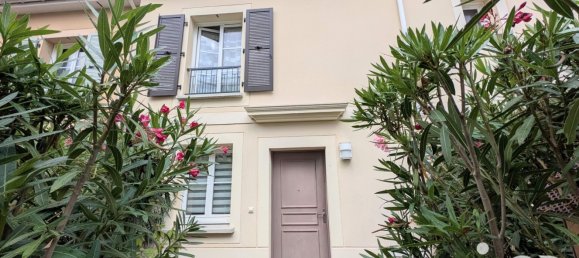 Casa de 2 dormitorios en Le Plessis-Bouchard, France No. 324358 12