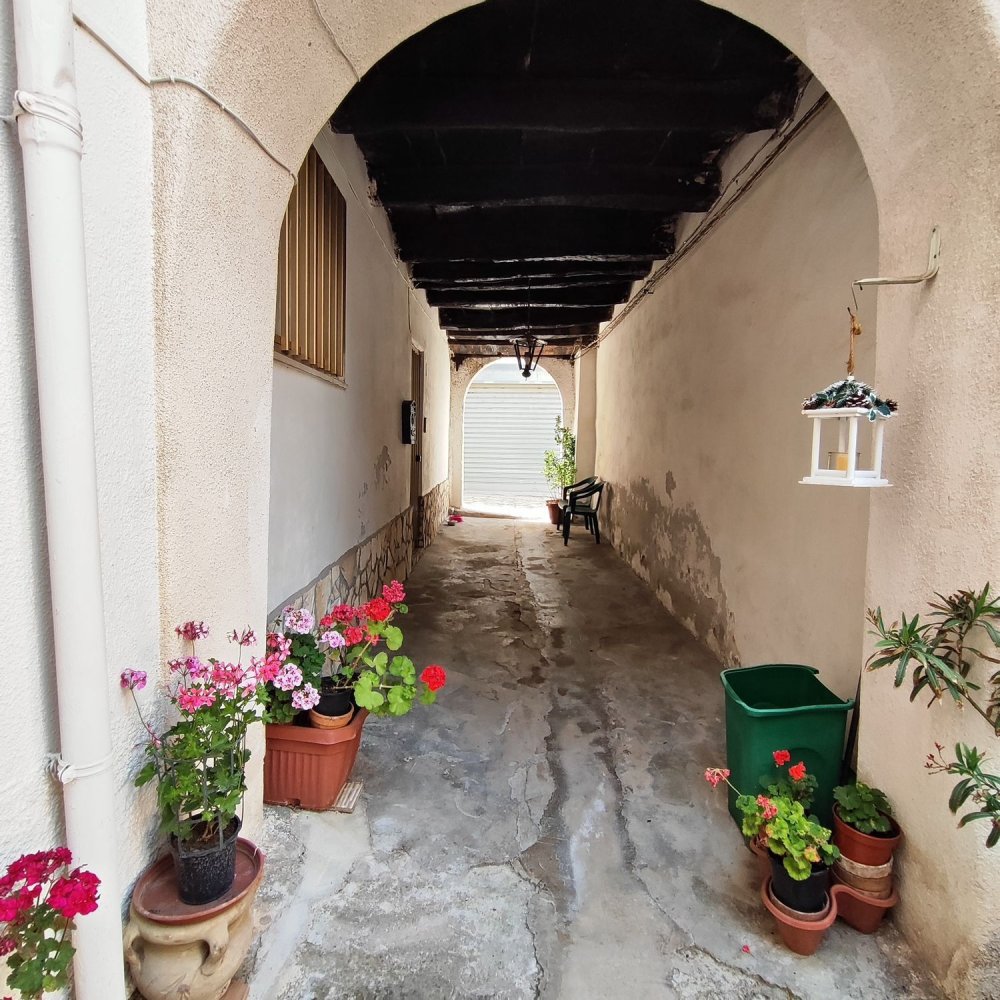 5 bedrooms House in Montella, Italy No. 330718