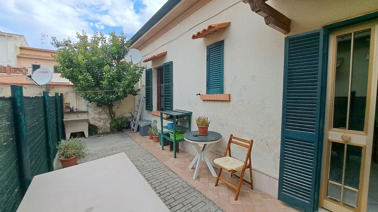 Casa de 4 habitaciónes en Rosignano Marittimo, Italy No. 177041