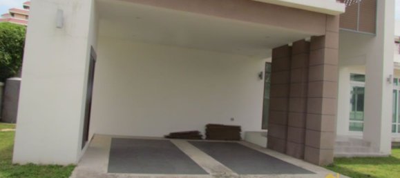 4 bedrooms Cafe / restaurant in Pattaya, Thailand No. 946 2