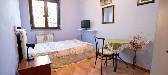 4 rooms House in Rome, Italy No. 112712 19