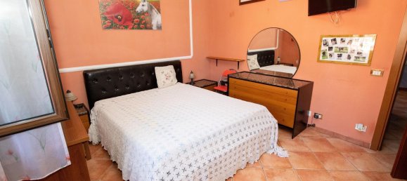 4 rooms House in Rome, Italy No. 112712 24