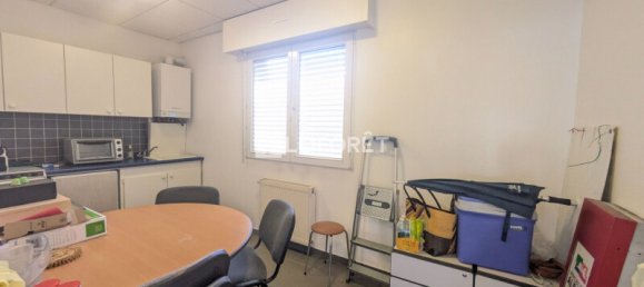 3 Schlafzimmer Gewerbliche Immobilie in Creutzwald, France, Nr. 253305 4