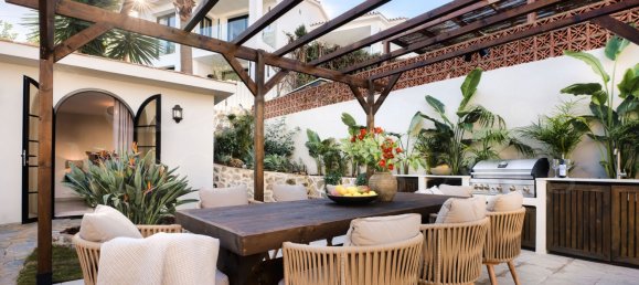 4 غرف نوم فيلا في Marbella, Spain رقم 111184 3