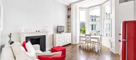 2 bedrooms Apartment in London, United Kingdom No. 12876 2