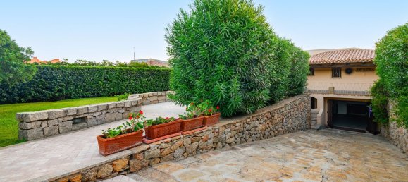 Villa de 7 habitaciónes en Arzachena, Italy No. 57231 5