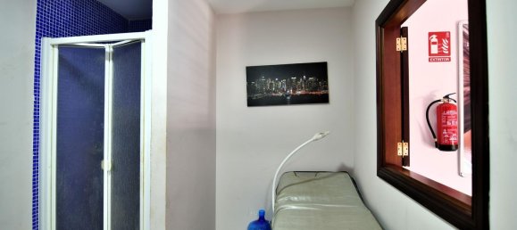 Propriété commerciale à Santa Lucia De Tirajana, Spain 80m² No. 166958 8