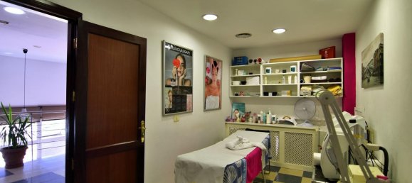 Propriété commerciale à Santa Lucia De Tirajana, Spain 80m² No. 166958 12