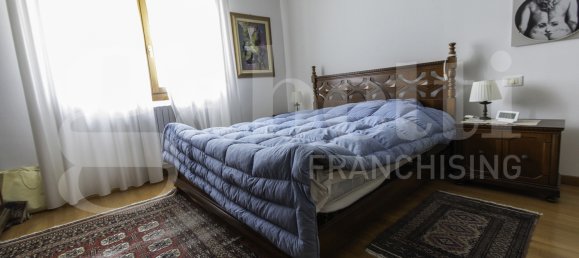 2 bedrooms Penthouse in Mogliano Veneto, Italy No. 379807 12