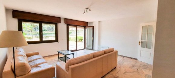 4 bedrooms House in Alcorrin, Spain No. 64149 36