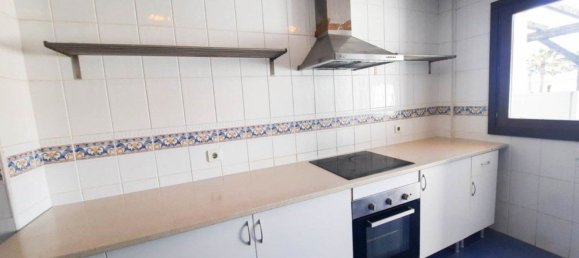 4 bedrooms House in Alcorrin, Spain No. 64149 50