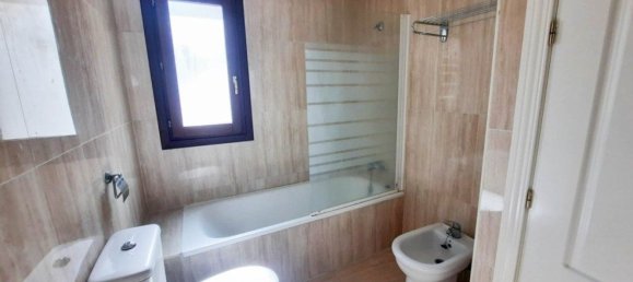 4 bedrooms House in Alcorrin, Spain No. 64149 23