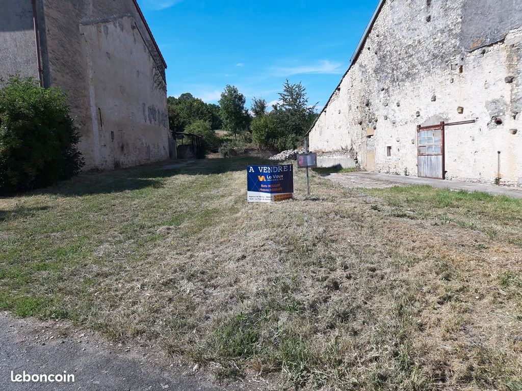 5000m² Land in Jevoncourt, France No. 91100
