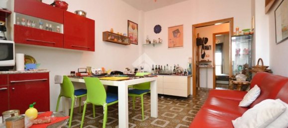 2 bedrooms Apartment in Turin, Italy No. 326405 7