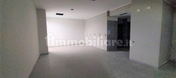 1150m² Commercial property in Medicina, Italy No. 317027 8