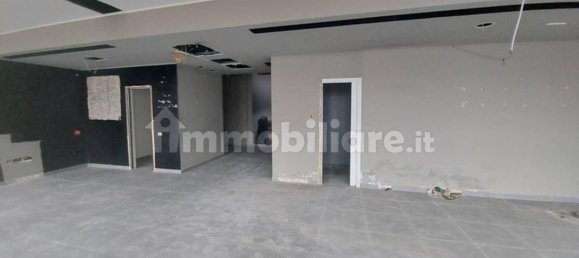 1150m² Commercial property in Medicina, Italy No. 317027 10