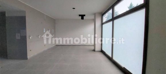 1150m² Commercial property in Medicina, Italy No. 317027 22