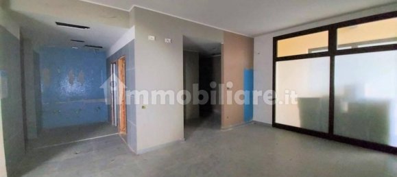 1150m² Commercial property in Medicina, Italy No. 317027 6