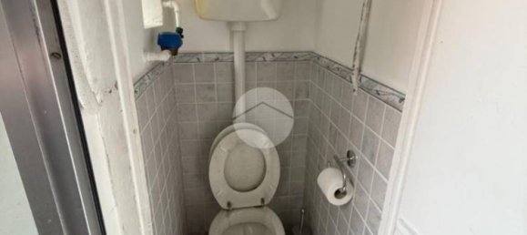 3 Schlafzimmer Wohnung in Genoa, Italy, Nr. 58774 10