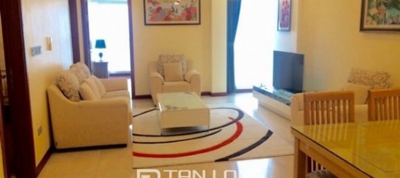 Apartamento de 3 dormitorios en Tay Ho, Vietnam No. 1105 2