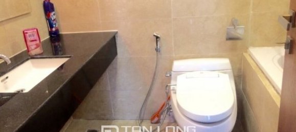 Apartamento de 3 dormitorios en Tay Ho, Vietnam No. 1105 9