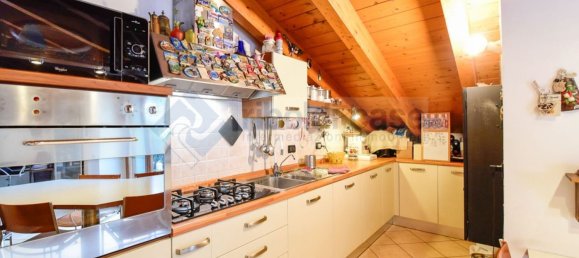 4-salle Appartement à Desio, Italy No. 334596 13