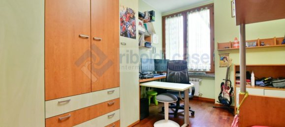 4-salle Appartement à Desio, Italy No. 334596 22