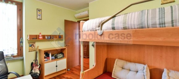 4-salle Appartement à Desio, Italy No. 334596 21