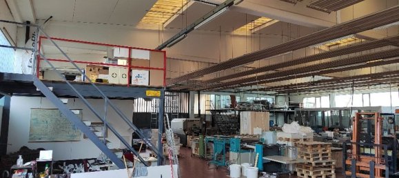 800m² Warehouse in Cabiate, Italy No. 362291 18