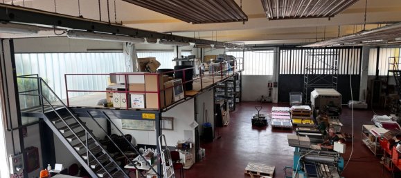 800m² Warehouse in Cabiate, Italy No. 362291 10