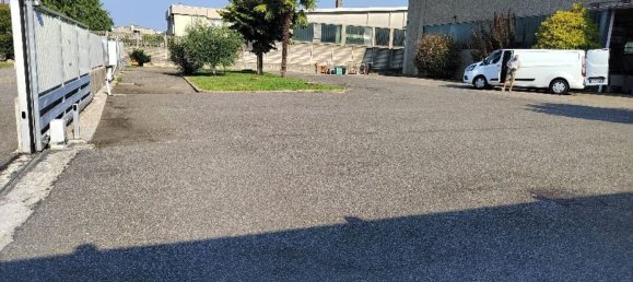 800m² Warehouse in Cabiate, Italy No. 362291 23