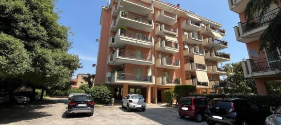 5 Schlafzimmer Doppelhaus in Aversa, Italy, Nr. 319763 28