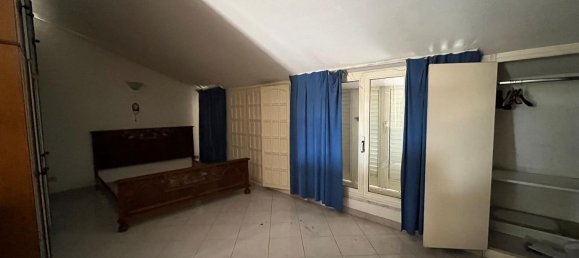 5 Schlafzimmer Doppelhaus in Aversa, Italy, Nr. 319763 24