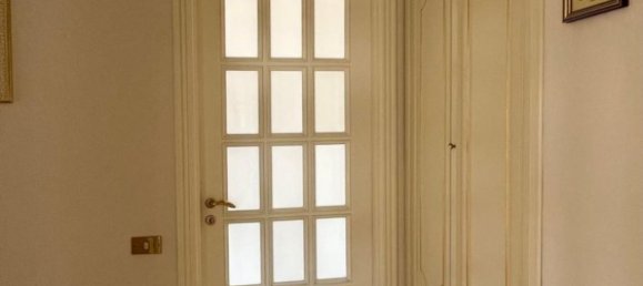 5 Schlafzimmer Doppelhaus in Aversa, Italy, Nr. 319763 17