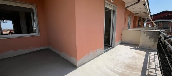 5 Schlafzimmer Doppelhaus in Aversa, Italy, Nr. 319763 11