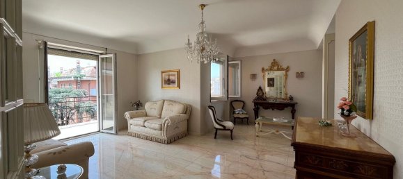 5 Schlafzimmer Doppelhaus in Aversa, Italy, Nr. 319763 10