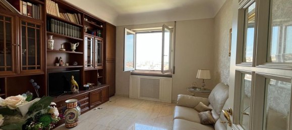 5 Schlafzimmer Doppelhaus in Aversa, Italy, Nr. 319763 15