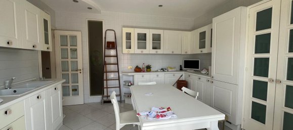 5 Schlafzimmer Doppelhaus in Aversa, Italy, Nr. 319763 6