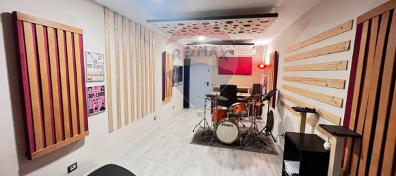 1 room Garage in Campobasso, Italy No. 346108 2