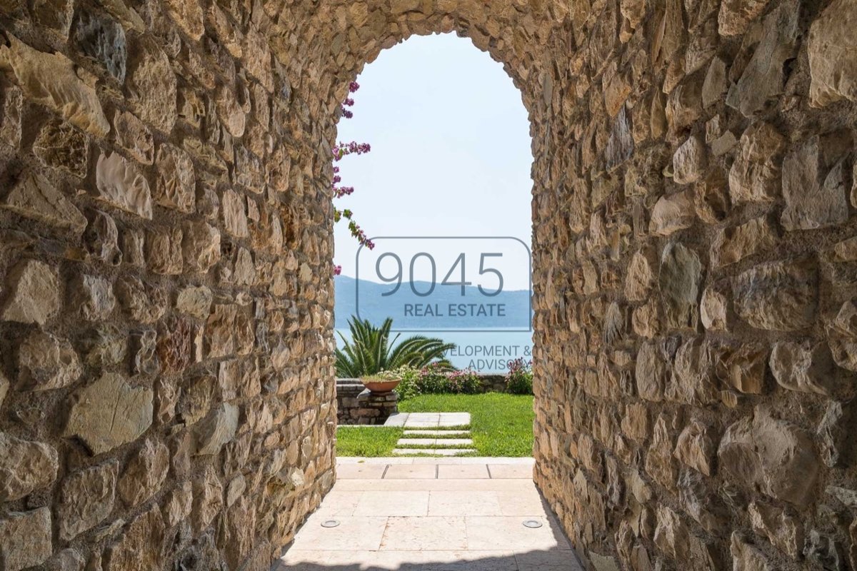 2 Schlafzimmer Villa in Gargnano, Italy, Nr. 404390